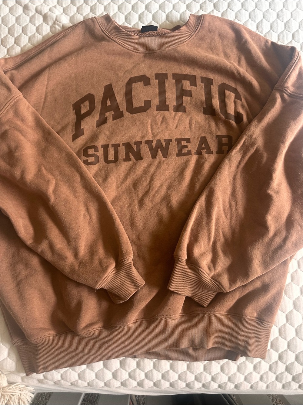 Pacific Sunwear women’s Crewneck Sweatshirt in Rust Brown